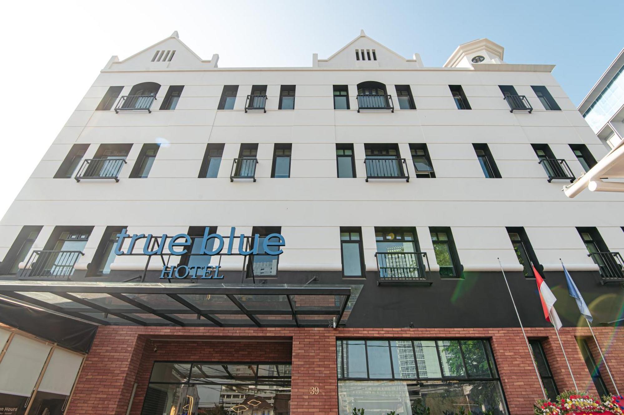True Blue Hotel Menteng Jakarta Exterior photo