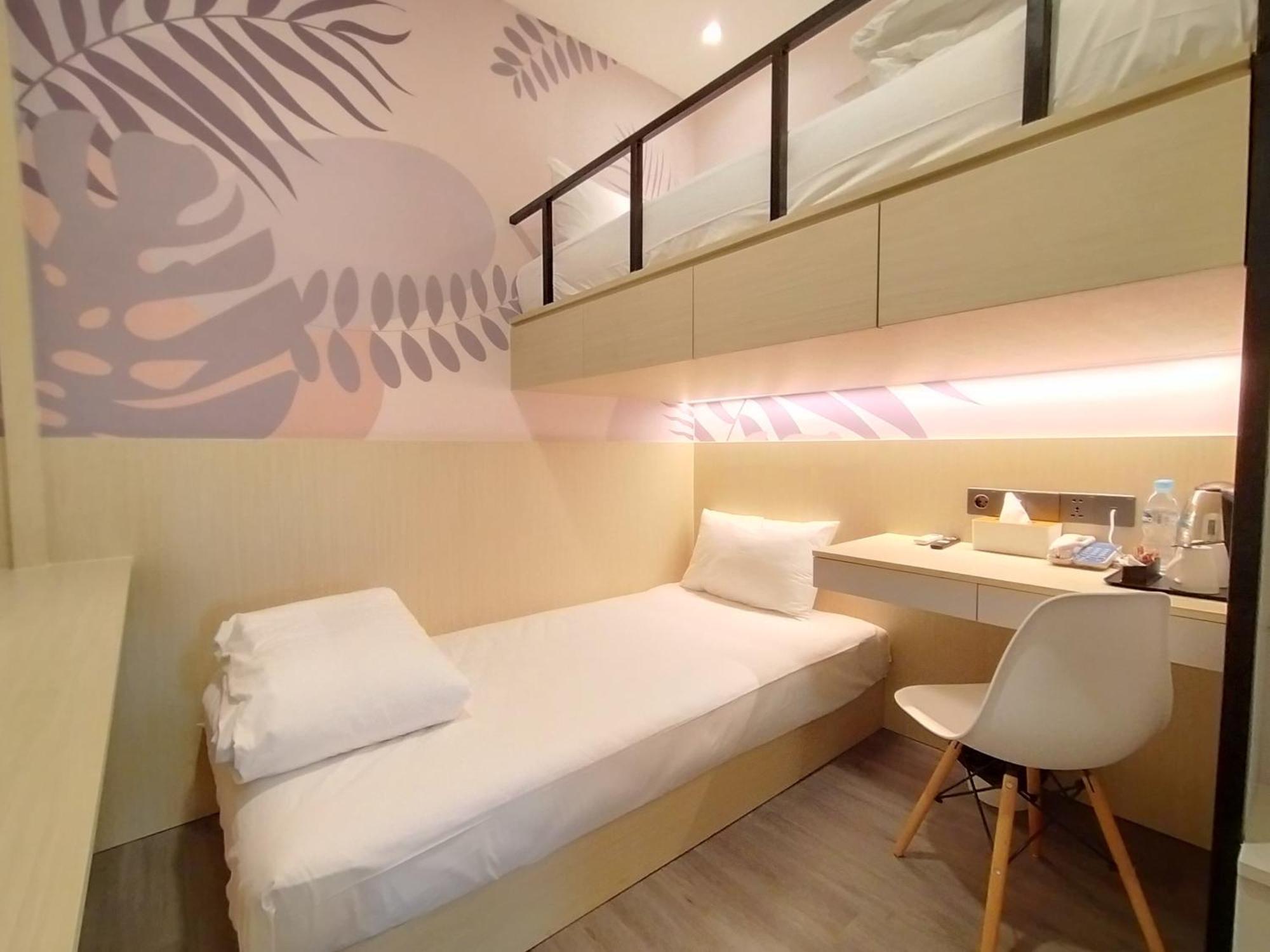 True Blue Hotel Menteng Jakarta Exterior photo